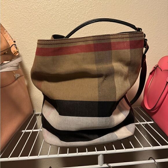 Limited Edition Burberry Bucket Bag - Picture 2 of 6